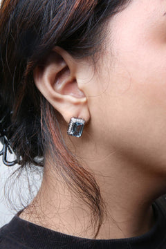 18K White Gold Diamond and Blue Aquamarine Earrings